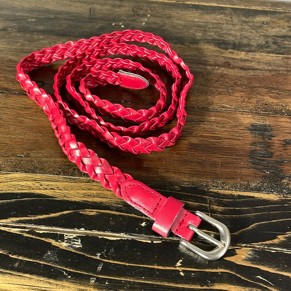Red braided women’s 44” belt with silver buckle polyurethane - new condition
